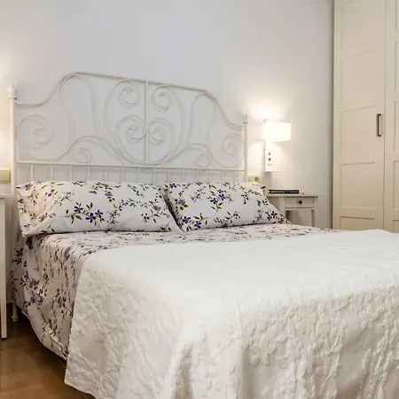In Milla De Oro Apartment